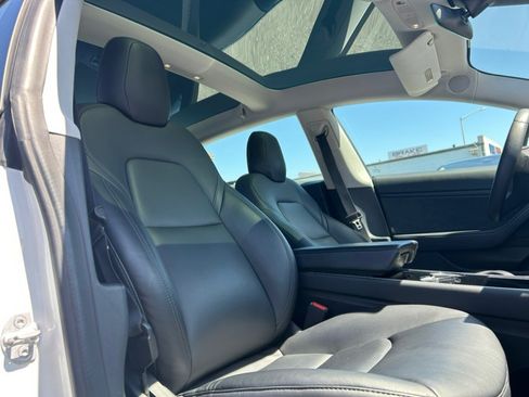 Used 2020 Tesla Model 3 Long Range AWD/4WD image 29