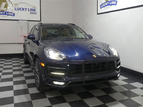 Used 2017 Porsche Macan Turbo AWD/4WD image 5