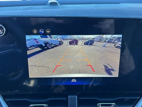 New 2026 Chevrolet Equinox LT w/ Convenience Package II image 23