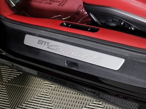 Certified 2024 Porsche 911 Carrera 4S image 19