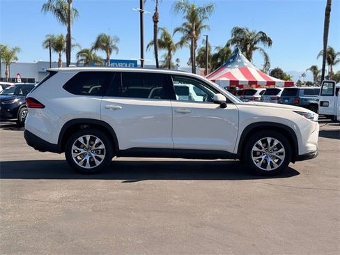 Used 2024 Toyota Grand Highlander Limited image 4