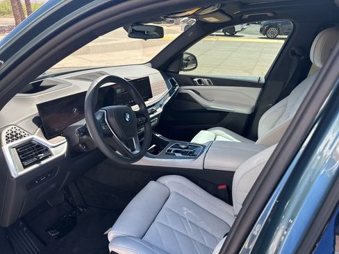 Used 2024 BMW X5 xDrive40i w/ Premium Package image 5