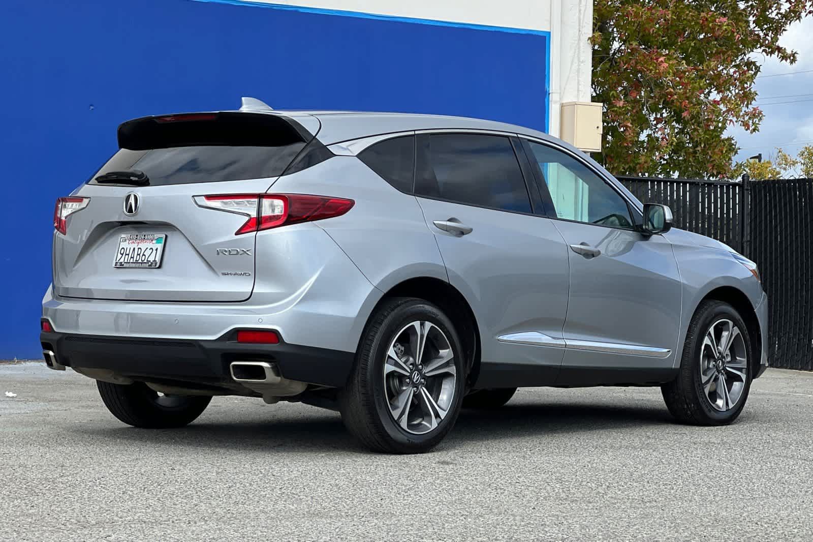 Certified 2023 Acura RDX w/ Advance Package AWD/4WD image 3