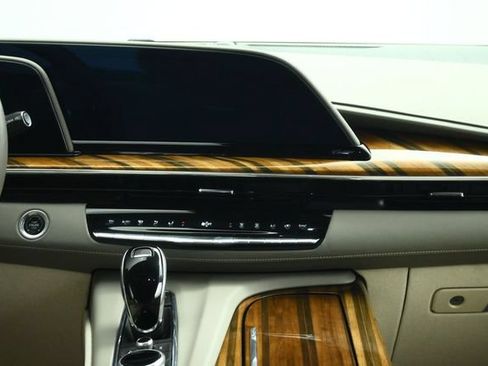 Used 2024 Cadillac Escalade Sport Platinum RWD image 38