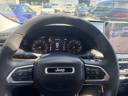 Used 2022 Jeep Compass Trailhawk AWD/4WD image 30
