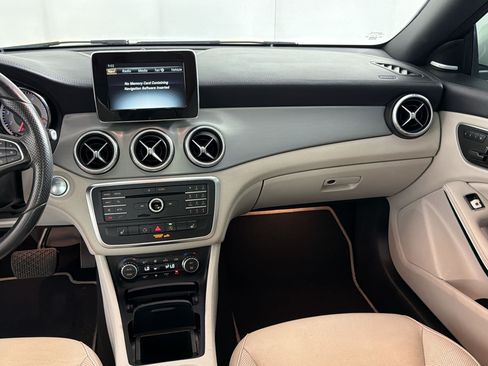 Used 2015 Mercedes-Benz CLA 250 4MATIC image 29