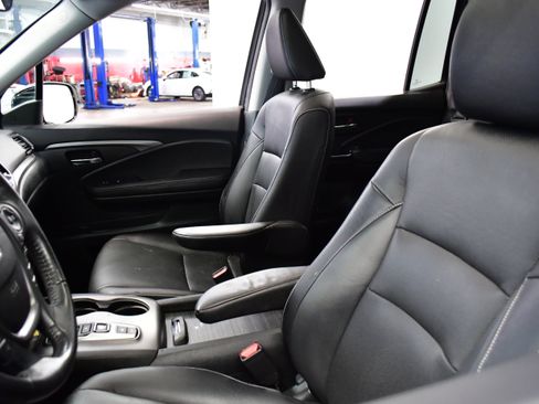 Used 2023 Honda Ridgeline RTL-E image 9