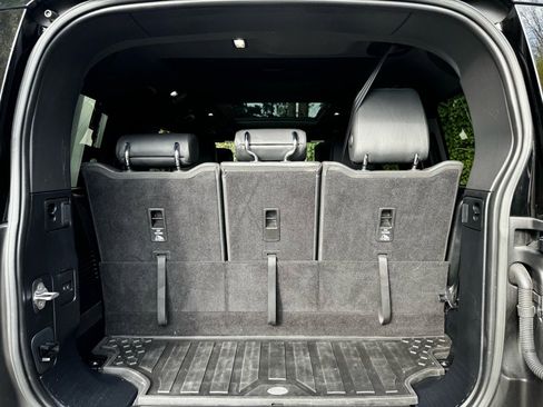 Used 2023 Land Rover Defender 130 X image 21