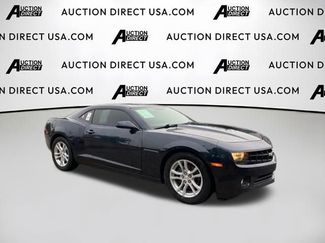 Used 2013 Chevrolet Camaro LT w/ Silver Rally Stripe Package video 2