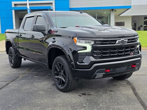 Used 2025 Chevrolet Silverado 1500 LT Trail Boss w/ Convenience Package II AWD/4WD image 19