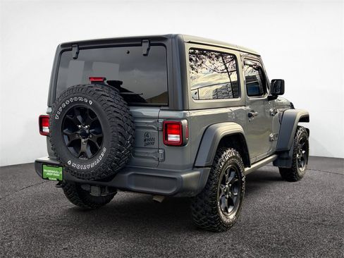 Used 2022 Jeep Wrangler Willys image 5