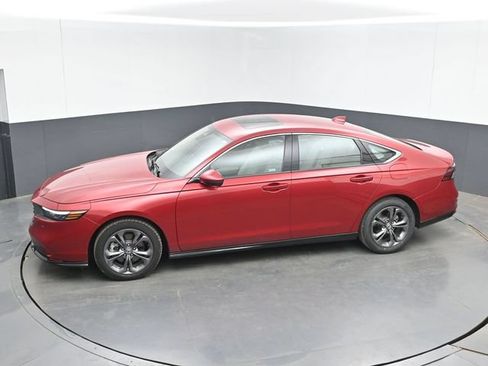 Used 2024 Honda Accord EX-L image 34