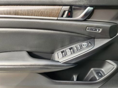 Used 2021 Honda Accord Touring image 23