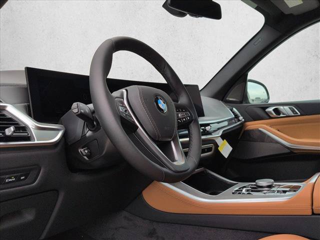 Used 2026 BMW X5 xDrive40i w/ Premium Package AWD/4WD image 3