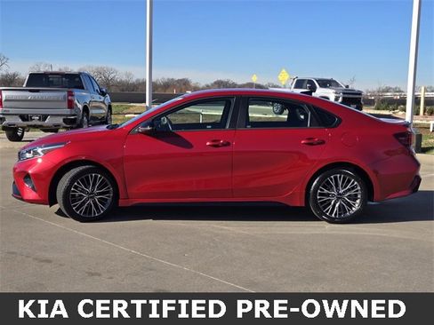 Certified 2024 Kia Forte GT-Line image 3