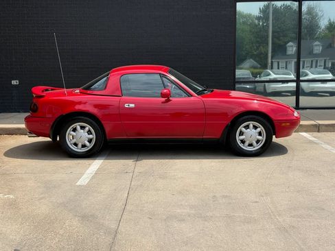 Used 1990 MAZDA MX-5 Miata RWD image 13