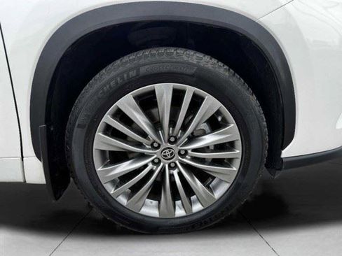 Used 2021 Toyota Highlander Platinum AWD/4WD image 73