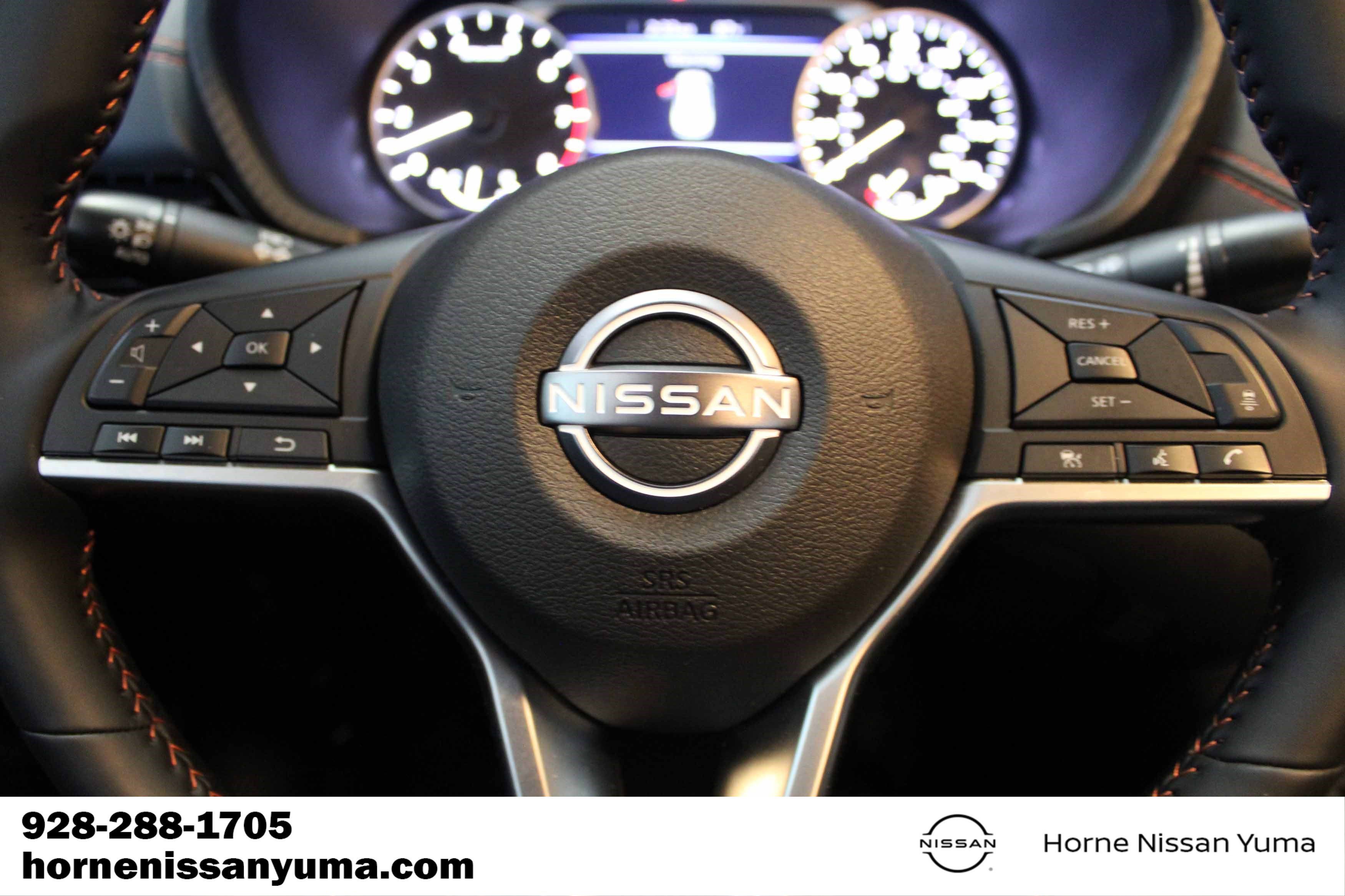 Certified 2025 Nissan Sentra SR FWD image 9
