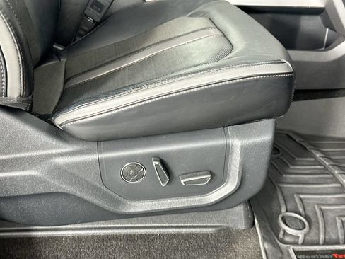 Used 2019 Ford F150 Platinum w/ Equipment Group 701A Luxury AWD/4WD image 23