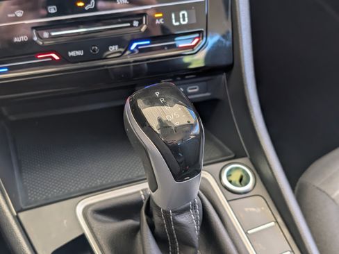 Used 2025 Volkswagen Jetta S image 29