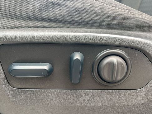 Used 2023 GMC Sierra 2500 SLE image 10