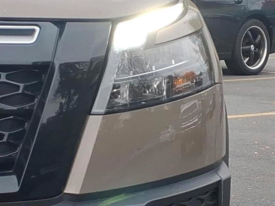 Used 2023 Nissan Pathfinder Rock Creek AWD/4WD image 5