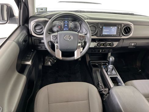 Used 2018 Toyota Tacoma SR5 image 20