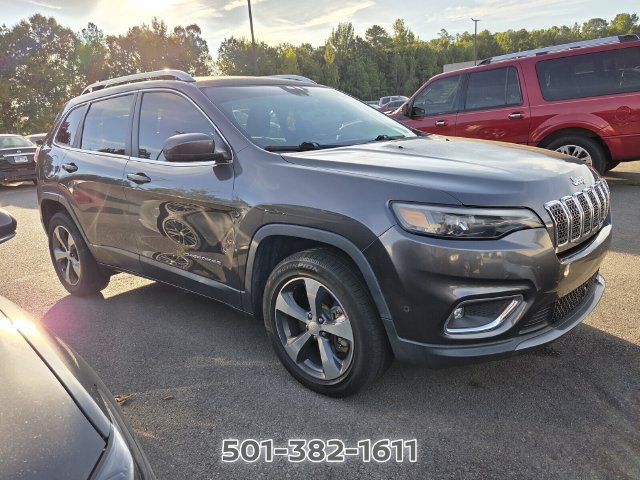 Used 2019 Jeep Cherokee Limited w/ Technology Group AWD/4WD image 5