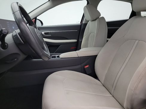 Used 2024 Hyundai Sonata SEL w/ Convenience Package FWD image 17