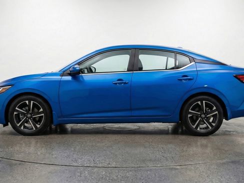 Used 2025 Nissan Sentra SV FWD image 5