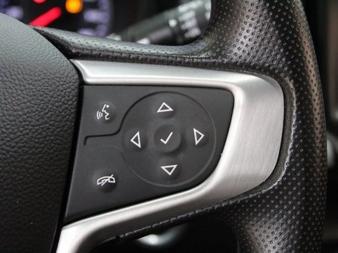 Used 2022 GMC Terrain SLE image 16