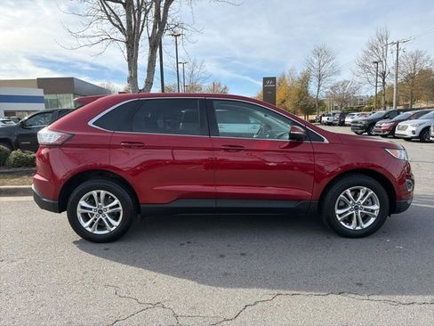Used 2017 Ford Edge SEL w/ Equipment Group 201A image 8