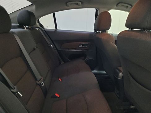 Used 2015 Chevrolet Cruze LT image 19