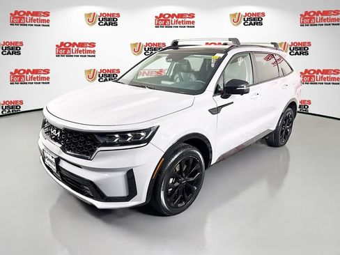Used 2023 Kia Sorento SX AWD/4WD image 15