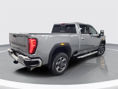 New 2026 GMC Sierra 2500 SLT w/ SLT Premium Package image 3
