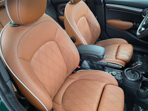 Used 2024 MINI Cooper S w/ Signature Upholstery Package FWD image 29