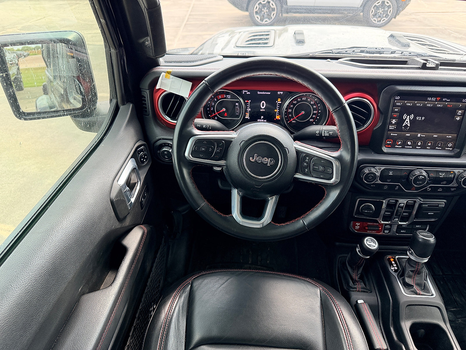 Used 2021 Jeep Gladiator Rubicon AWD/4WD image 17