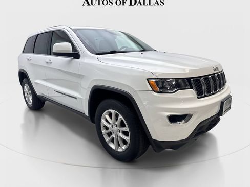 Used 2022 Jeep Grand Cherokee Laredo E AWD/4WD image 4
