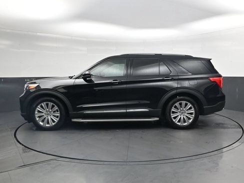 Used 2024 Ford Explorer Limited w/ Limited Technology Package RWD image 13