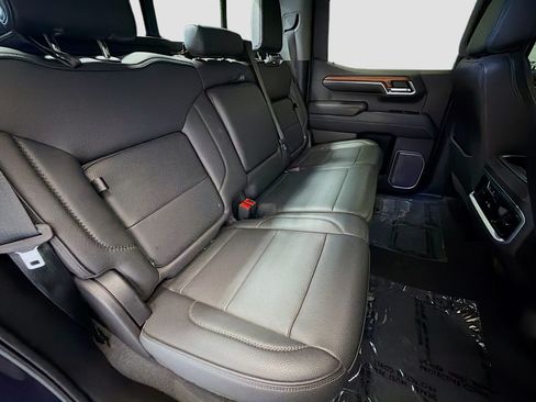 Used 2022 GMC Sierra 1500 Denali w/ Denali Reserve Package AWD/4WD image 14