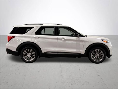 Used 2020 Ford Explorer Limited image 9