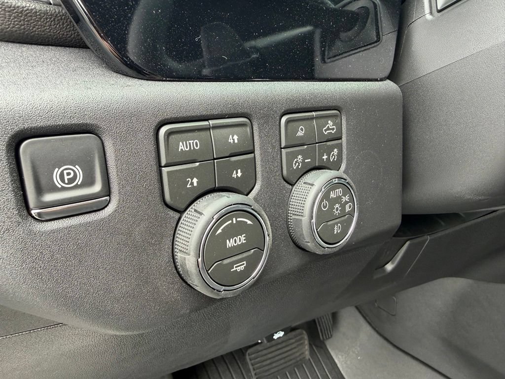 New 2026 Chevrolet Silverado 1500 RST w/ RST All Star Premium Package AWD/4WD image 9