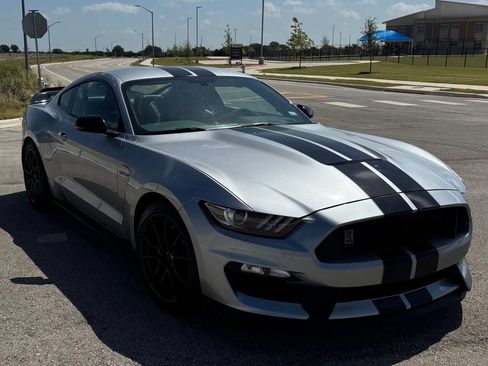 Used 2020 Ford Mustang Shelby GT350 w/ Technology Package RWD image 9