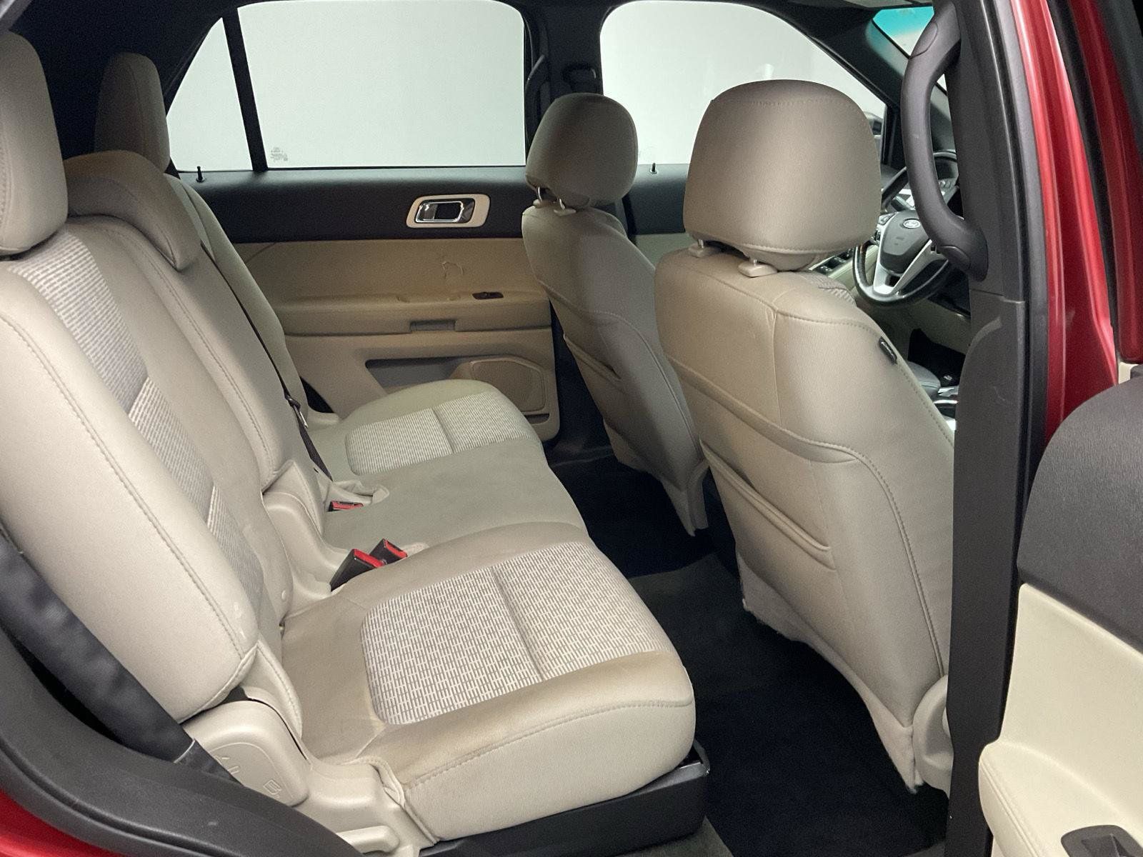Used 2013 Ford Explorer XLT AWD/4WD image 25