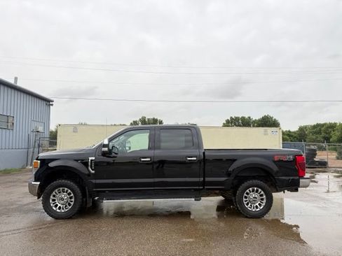 Used 2021 Ford F250 XLT w/ XLT Premium Package AWD/4WD image 8