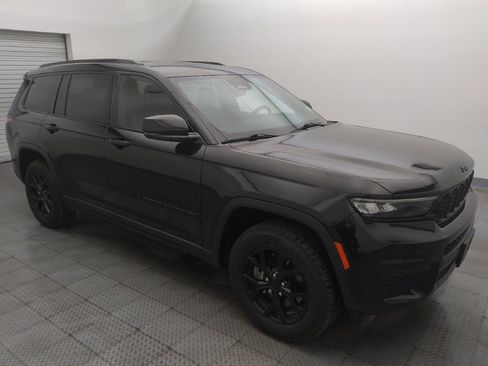 Used 2024 Jeep Grand Cherokee L Laredo AWD/4WD image 11