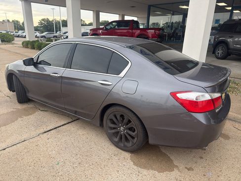 Used 2014 Honda Accord Sport image 11
