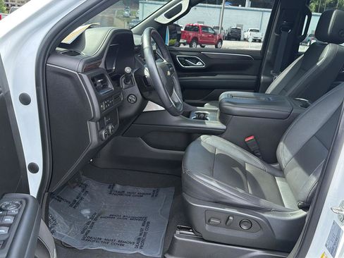 Used 2022 Chevrolet Tahoe LT w/ LT Signature Plus Package RWD image 10
