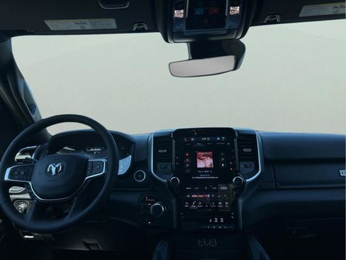 New 2026 RAM 1500 4x4 Crew Cab image 15