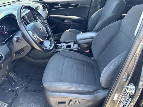 Used 2020 Kia Sorento S FWD image 18